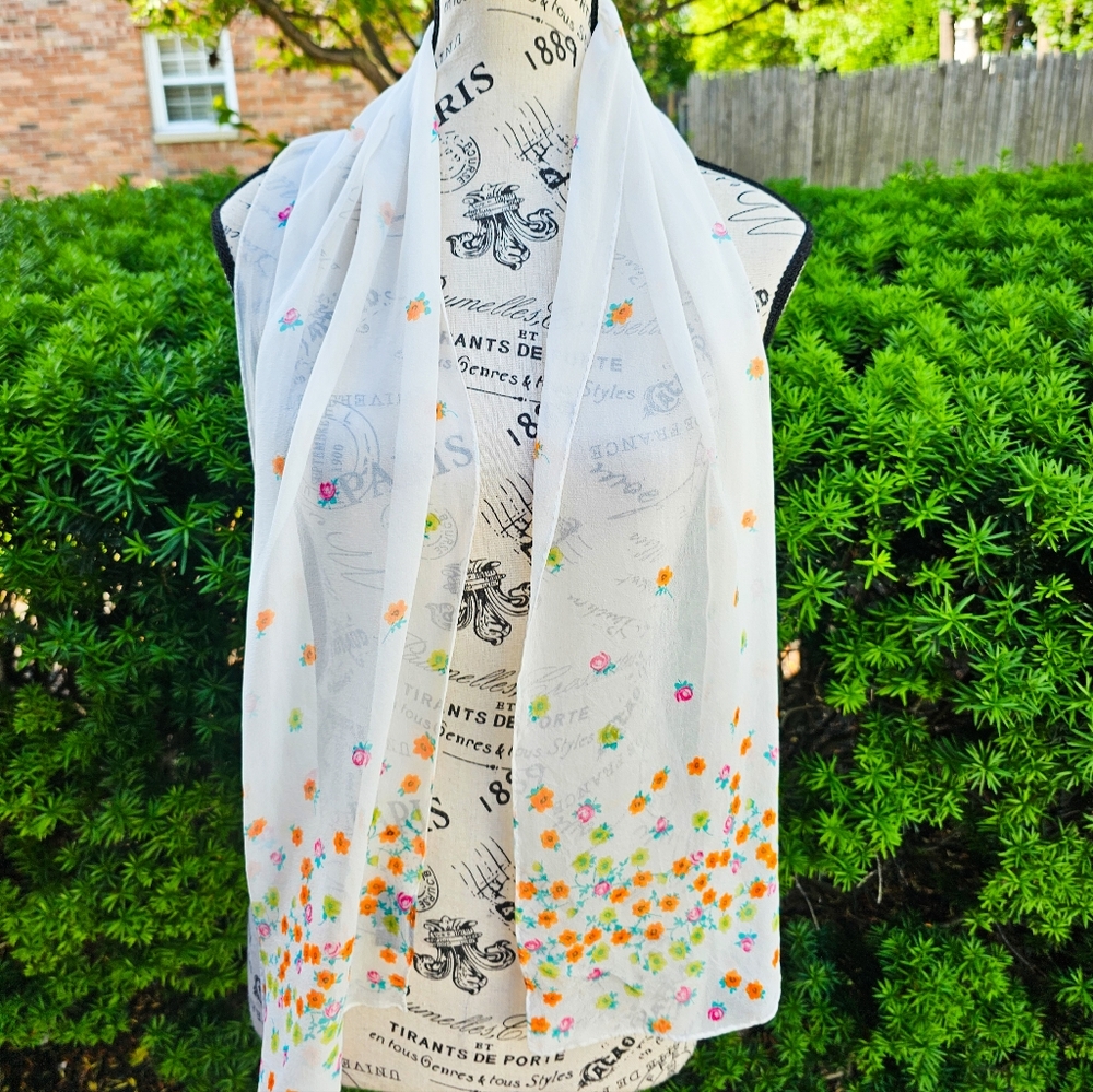 New Cejon 100% Silk Floral Print Chiffon Statement Scarf.
